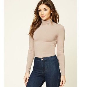 Cropped Knit Turtleneck Walnut